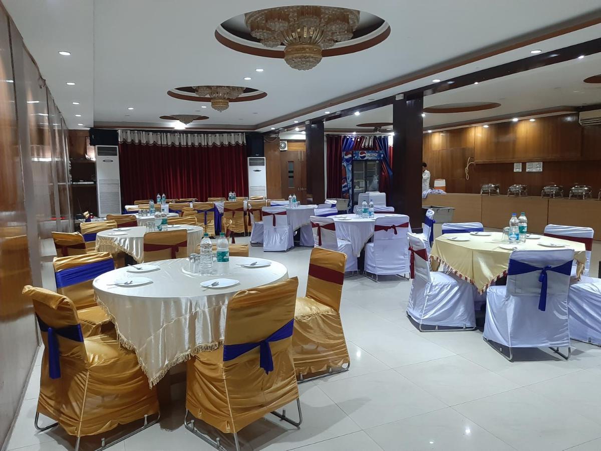 Hotel Platinum Plaza Rohtak Buitenkant foto