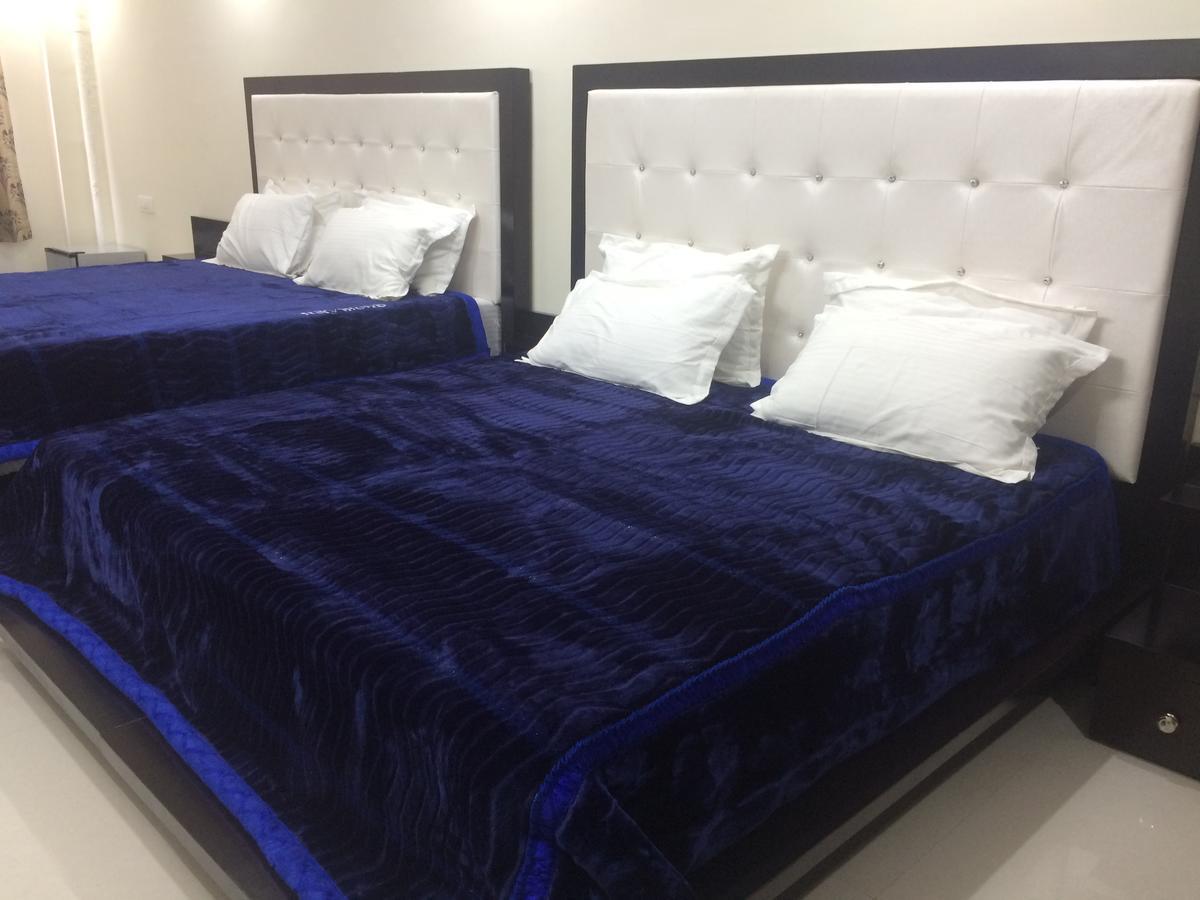 Hotel Platinum Plaza Rohtak Buitenkant foto