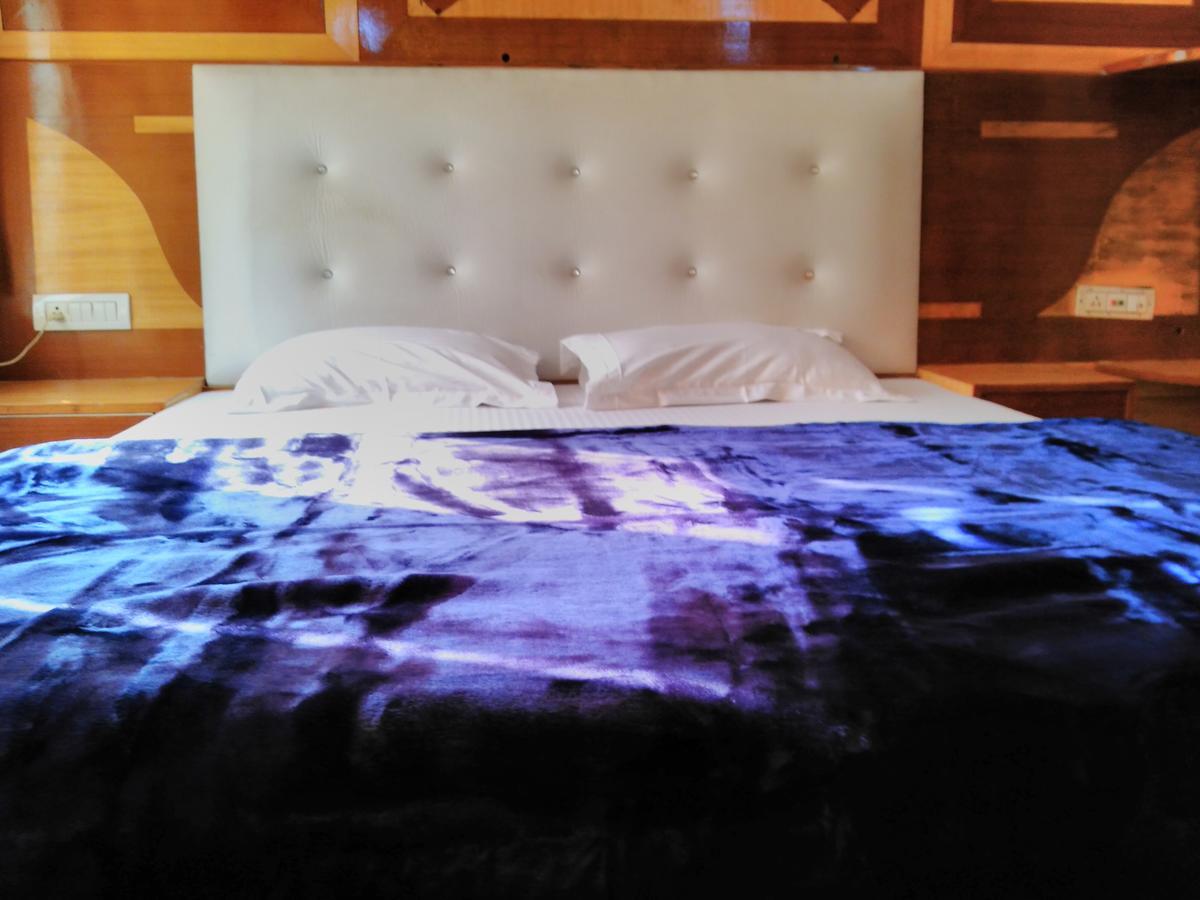 Hotel Platinum Plaza Rohtak Buitenkant foto