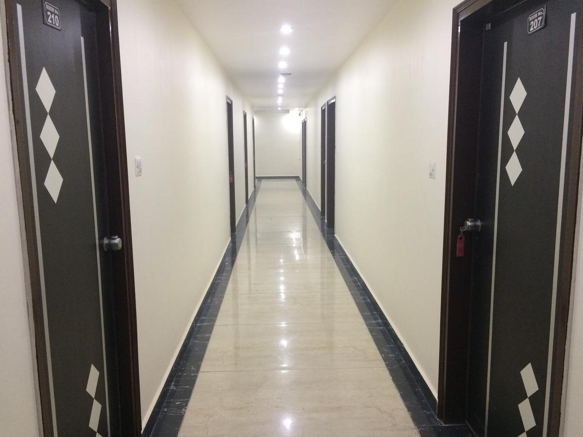 Hotel Platinum Plaza Rohtak Buitenkant foto